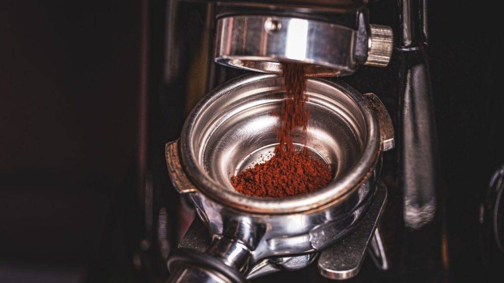Как выбрать кофе для кофемашины: 5 лайфхаков от moyo.ua