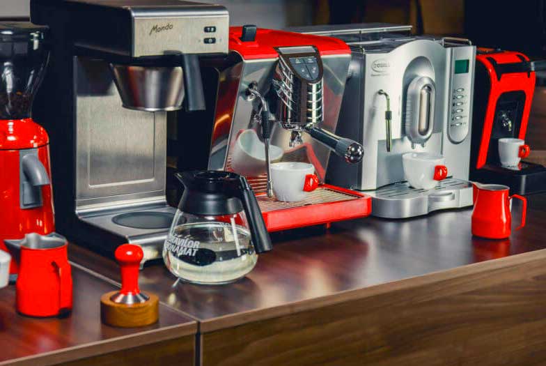 Какие бывают типы кофеварок и кофемашин для дома: их плюсы-минусы и отличия