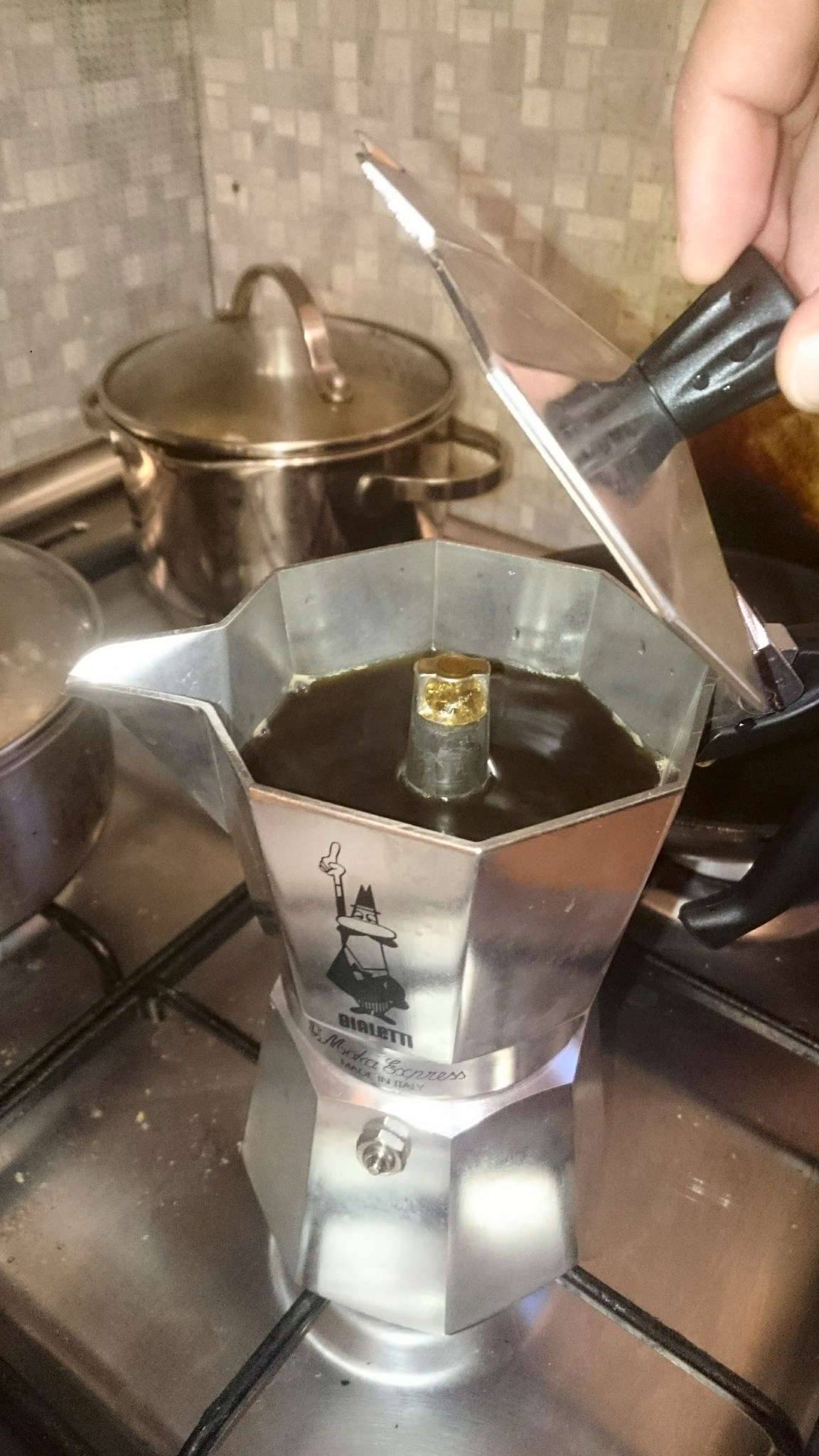 Как варить кофе в гейзерной кофеварке? как правильно готовить?