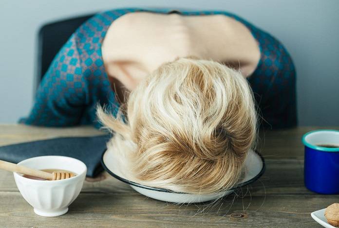 Почему после еды очень сильно хочется спать: причины | food and health