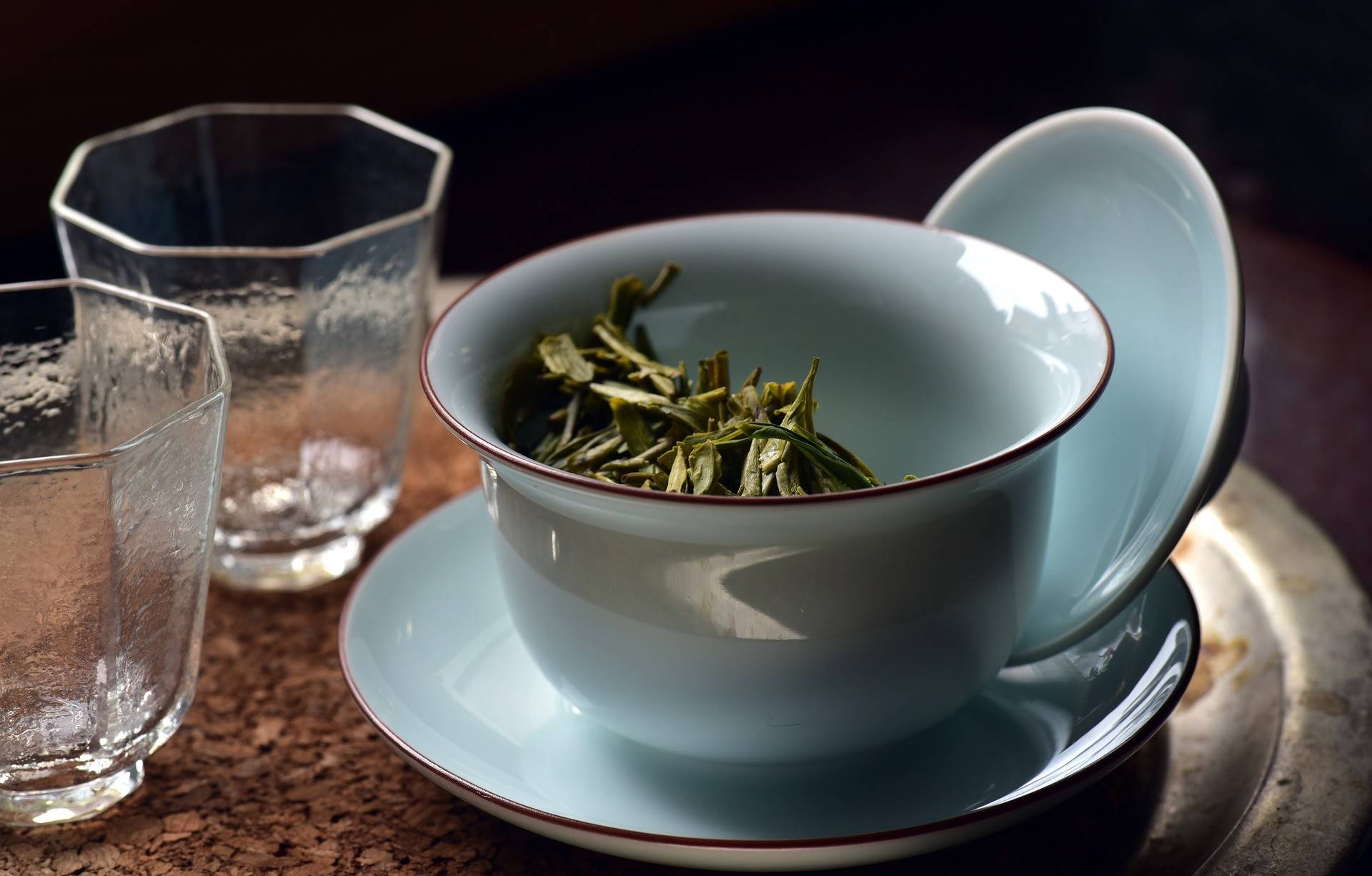 Таежный чай: состав сбора, польза и вред, рецепт заваривания