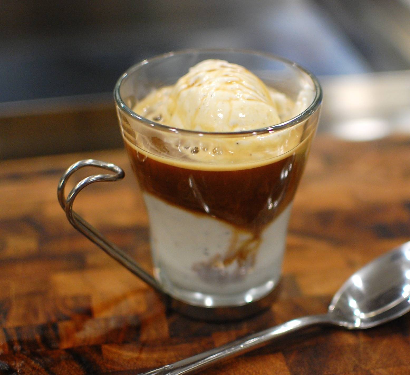 Кофе с мороженым – 5 лучших рецептов напитков и десертов