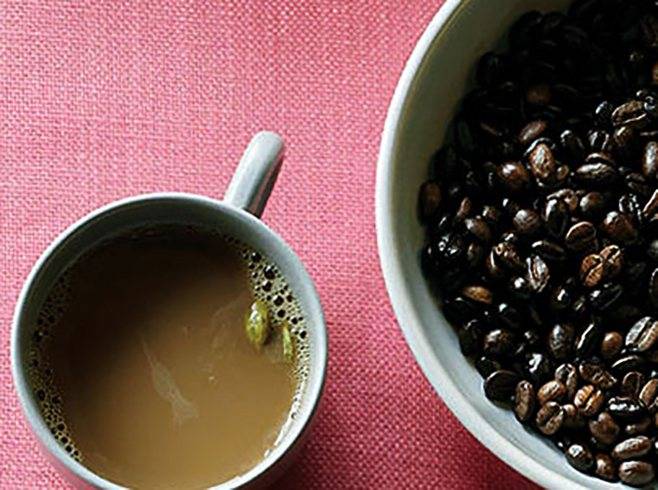 Кофе с кардамоном, полезные свойства, рецепты приготовления: в турке, с корицей.