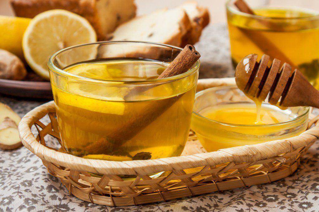Зеленый чай с лимоном: можно ли его пить, рецепты с имбирем, корицей, калории
