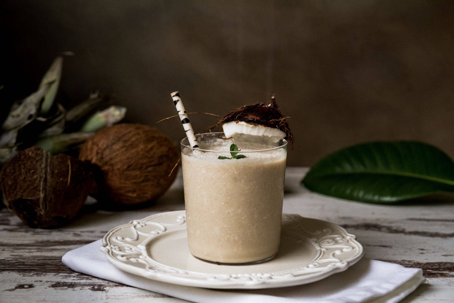 Кофе с кокосовым молоком: рецепты, калорийность, польза и вред