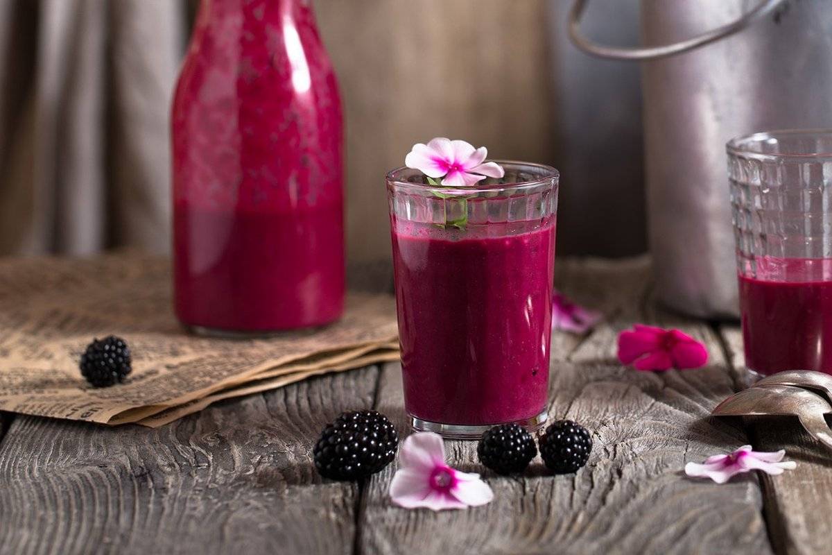 Смузи с ежевикой – простые рецепты ягодного напитка