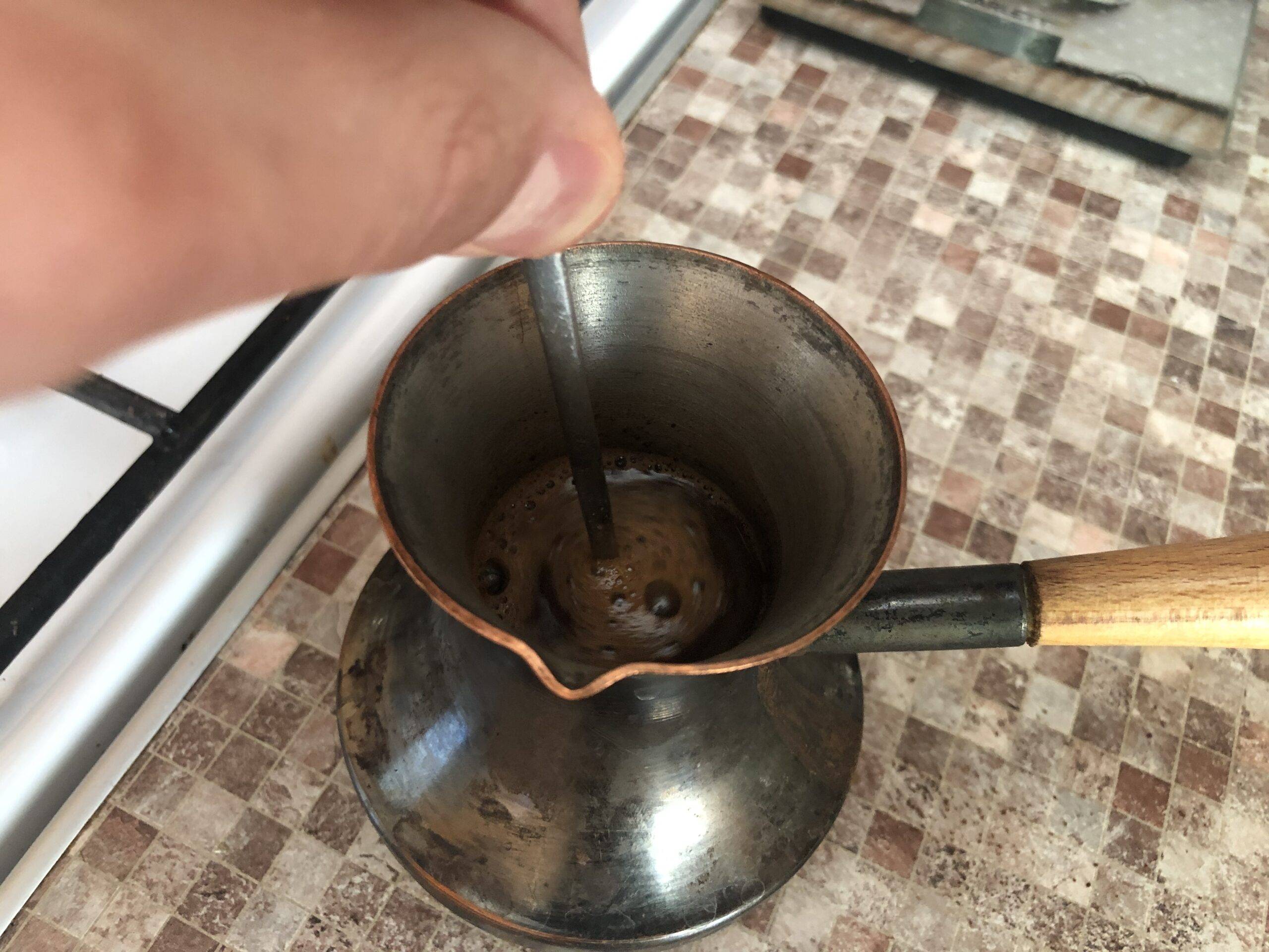 Как сварить кофе в кастрюле со специями – преимущества и рецепты