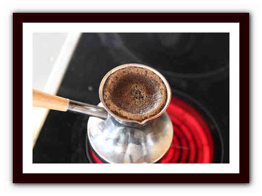 Как сварить в турке кофе с пенкой
