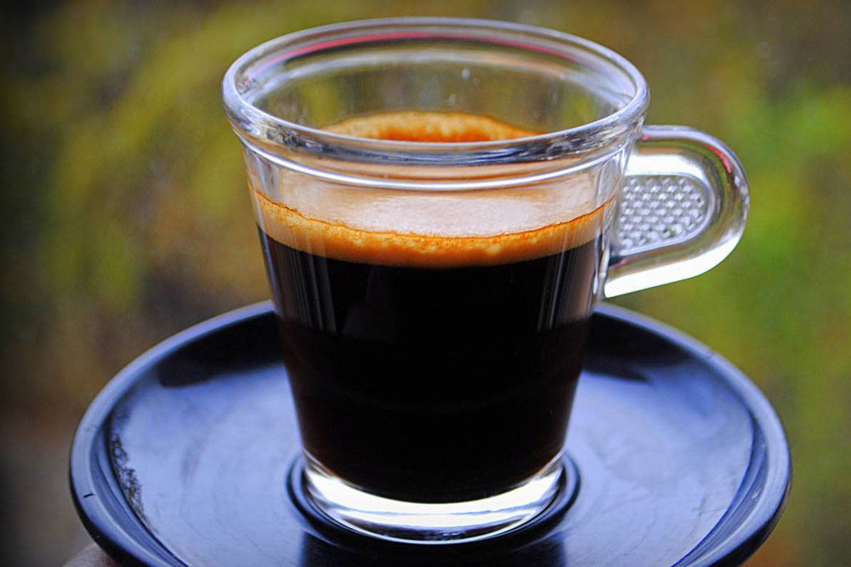 Особенности и рецепты кофе лунго: вкус, свойства, рецепты приготовления | горячая чашка