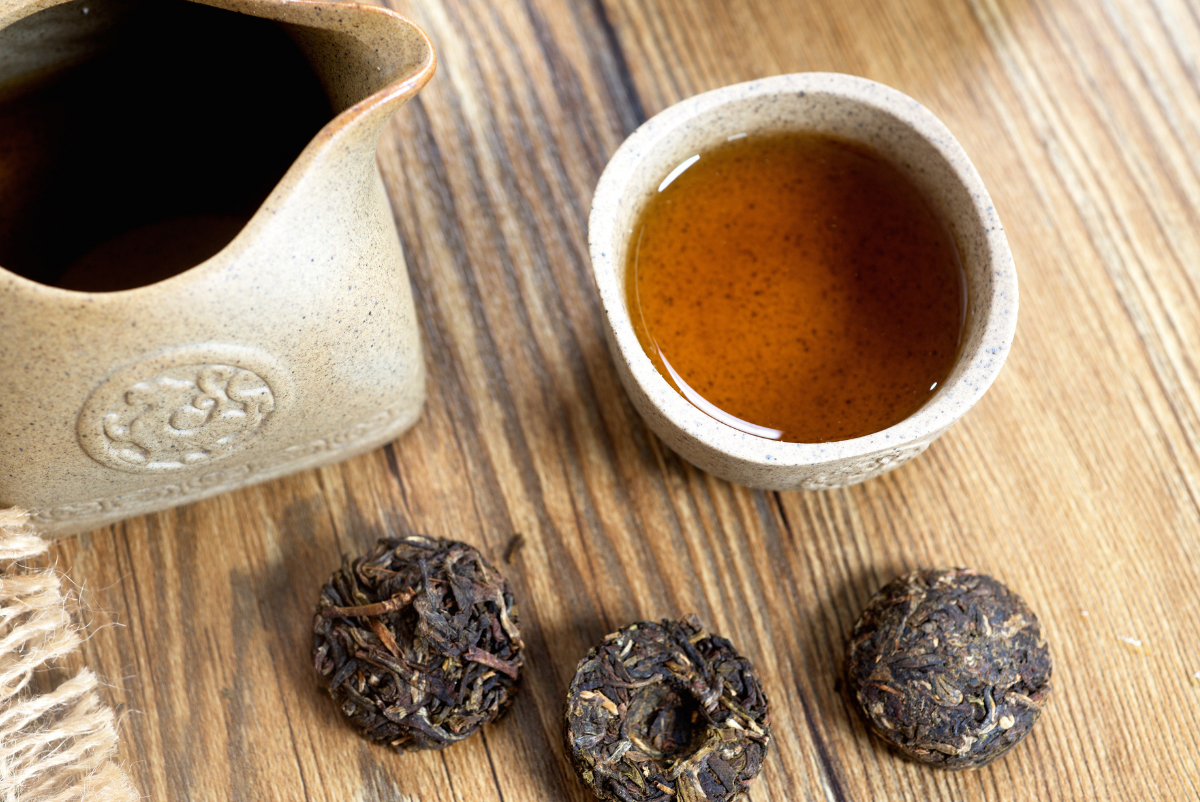 Чай пуэр – что это, свойства, польза и вред. правила хранения и советы по приготовлению