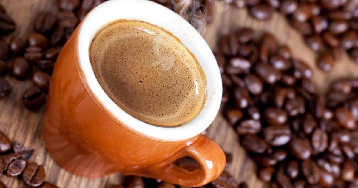 Утро: кофе пить до или после завтрака. насколько полезно утреннее кофепитие. симптомы привыкания