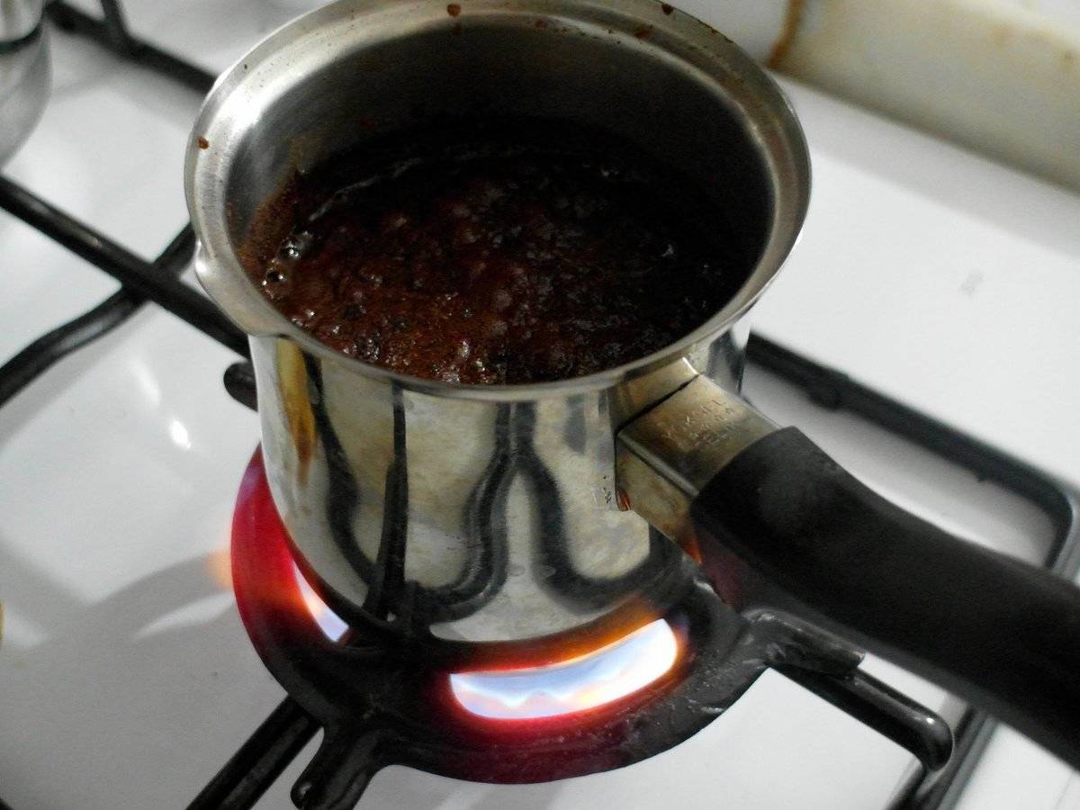 Как правильно варить кофе в турке на электрической плите