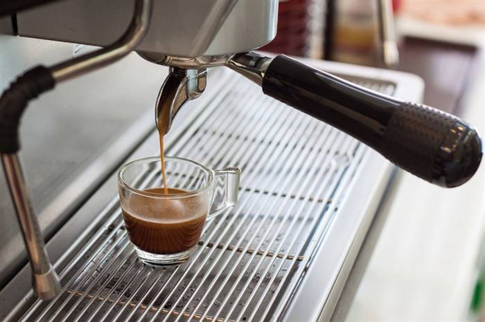 Как и чем почистить кофеварку в домашних условиях