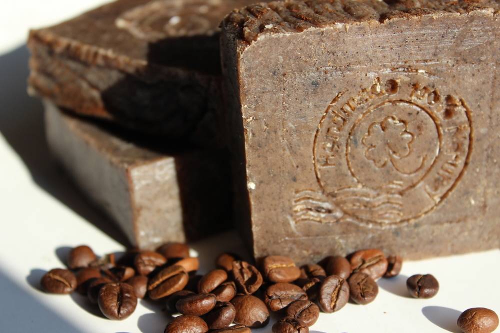 Скраб из кофе. польза для кожи и самые популярные рецепты приготовления. скраб для тела из кофе - преимущества использования и результаты