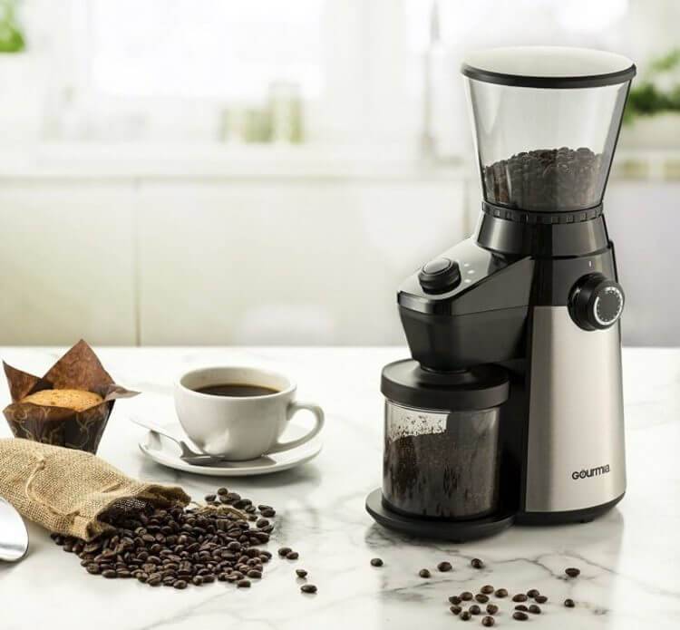 Рейтинг лучших моделей кофемолок: электрических, жерновых, ручных на 2020-2021 год по функционалу и надежности для дома
