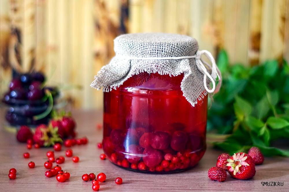 Необычные и вкусные заготовки из вишни на зиму: рецепты сока, компота, джема, ликера