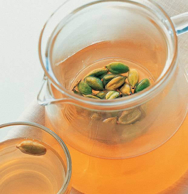 Источник здоровья - чай с кардамоном