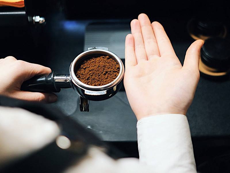 Какой помол кофе лучше и на что он влияет. как настроить помол