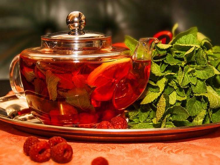 Чай с айвой – полезные свойства и рецепты приготовления