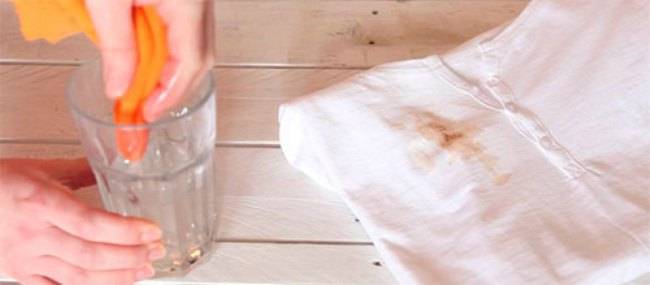 Как вывести пятно от кофе с одежды: 7 способов