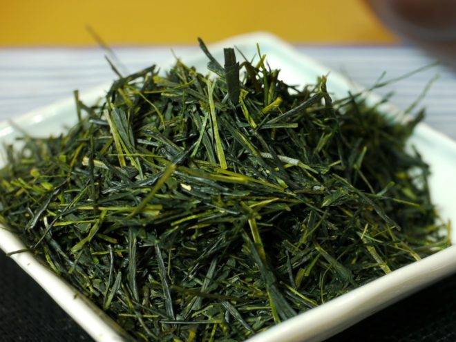 Чай «сенча»: описание и лечебные свойства зеленого напитка, польза и вред китайского и японского продукта