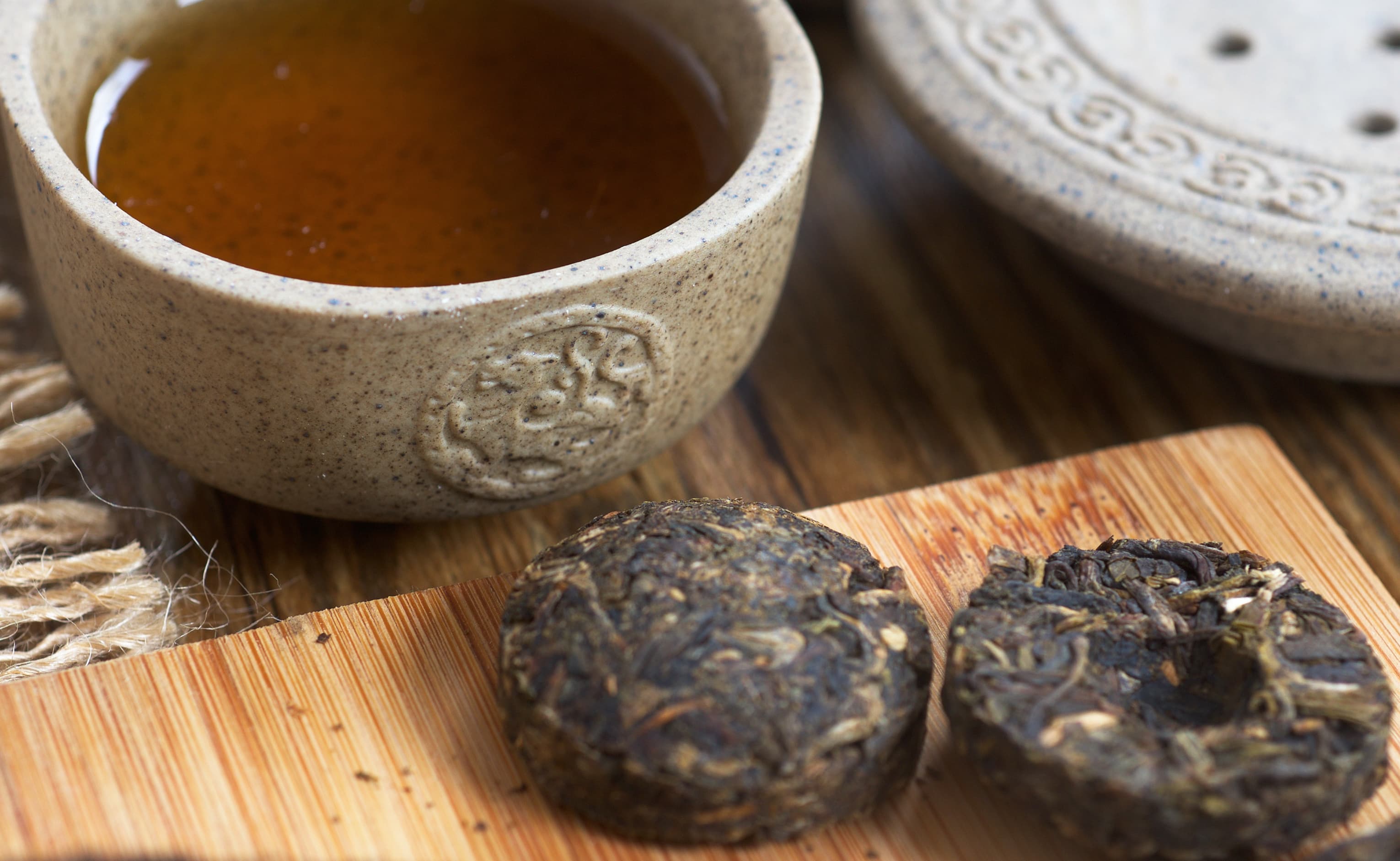 Чай тигуанинь (чай железной богини): заваривание, польза и вред, отзывы