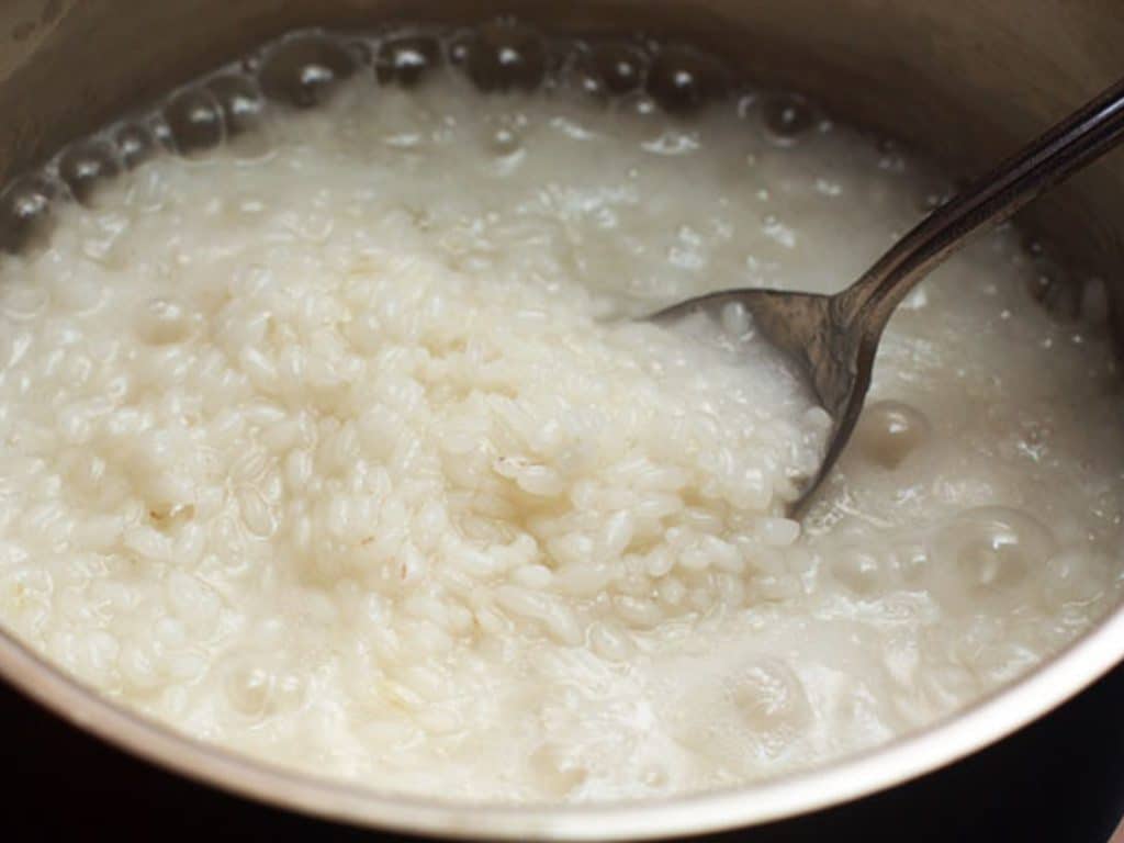 Что произойдет с вашим организмом, если пить рисовую воду каждый день? польза рисовой воды