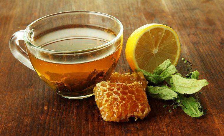 Польза и вред зелёного и черного чая с лимоном