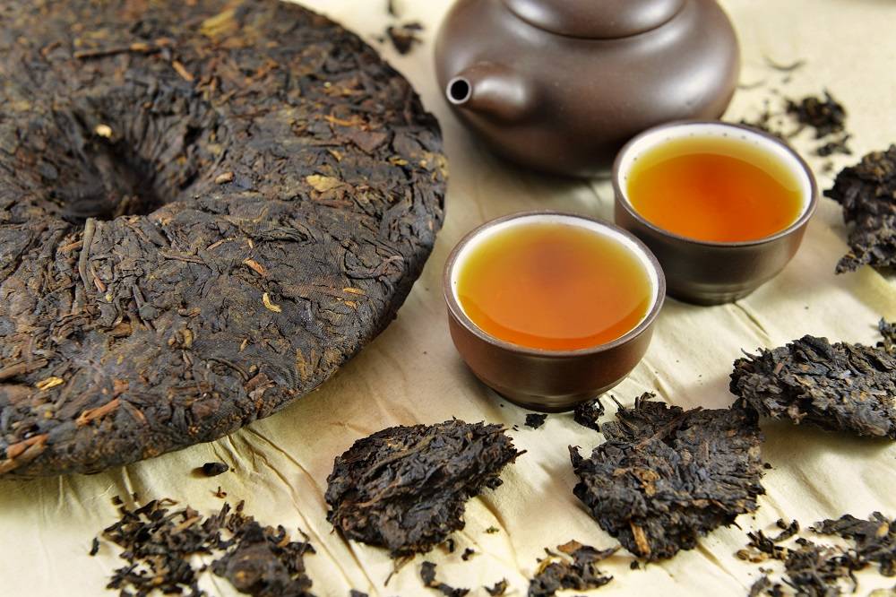 Чай пуэр - полезные свойства и противопоказания, как заваривать