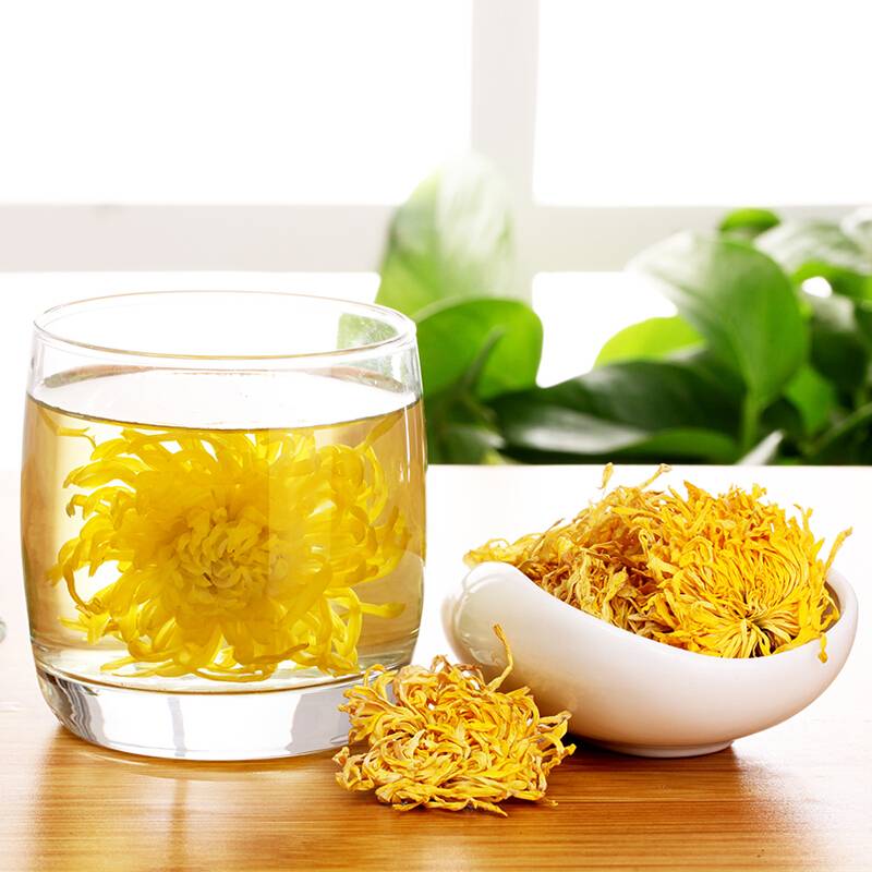 Чай из хризантемы — как заваривать, польза и вред