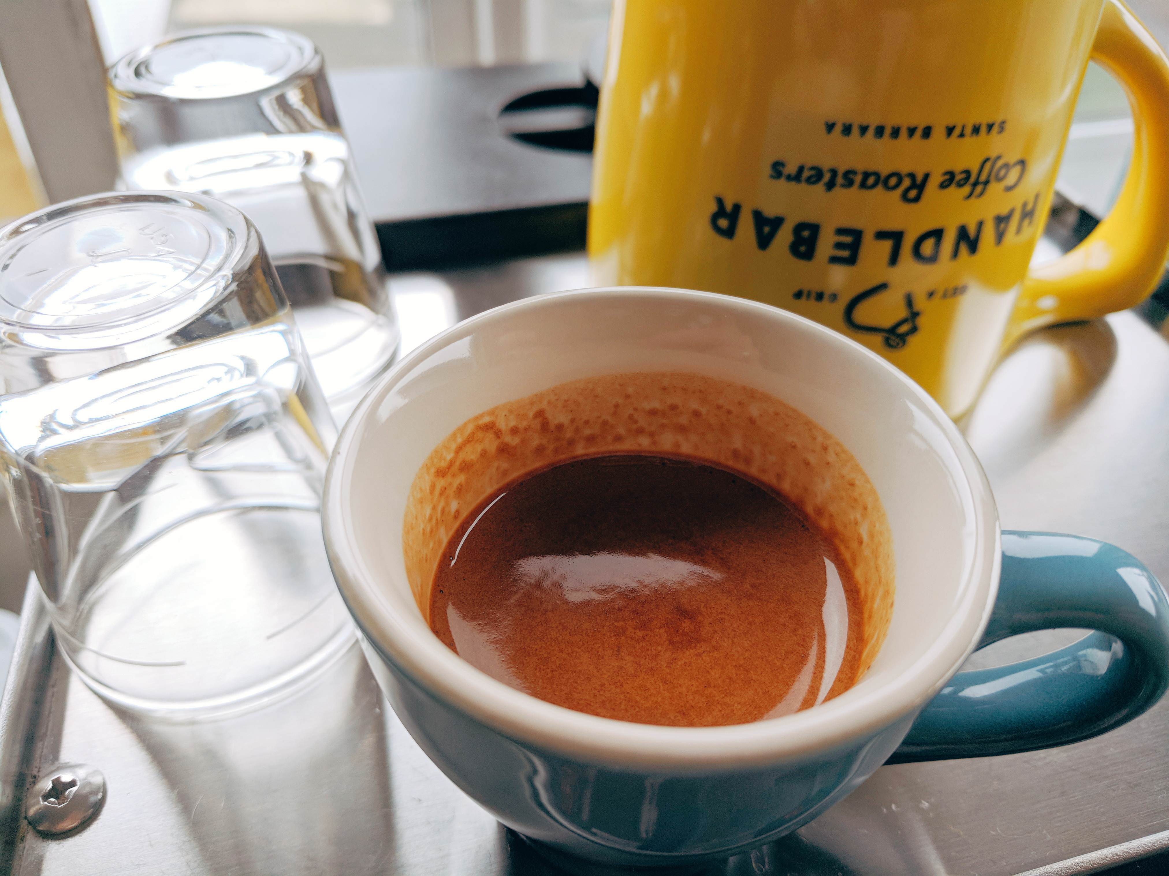 Почему кофе, заваренный холодным способом, лучше горячего кофе: 10 полезных свойств :: инфониак