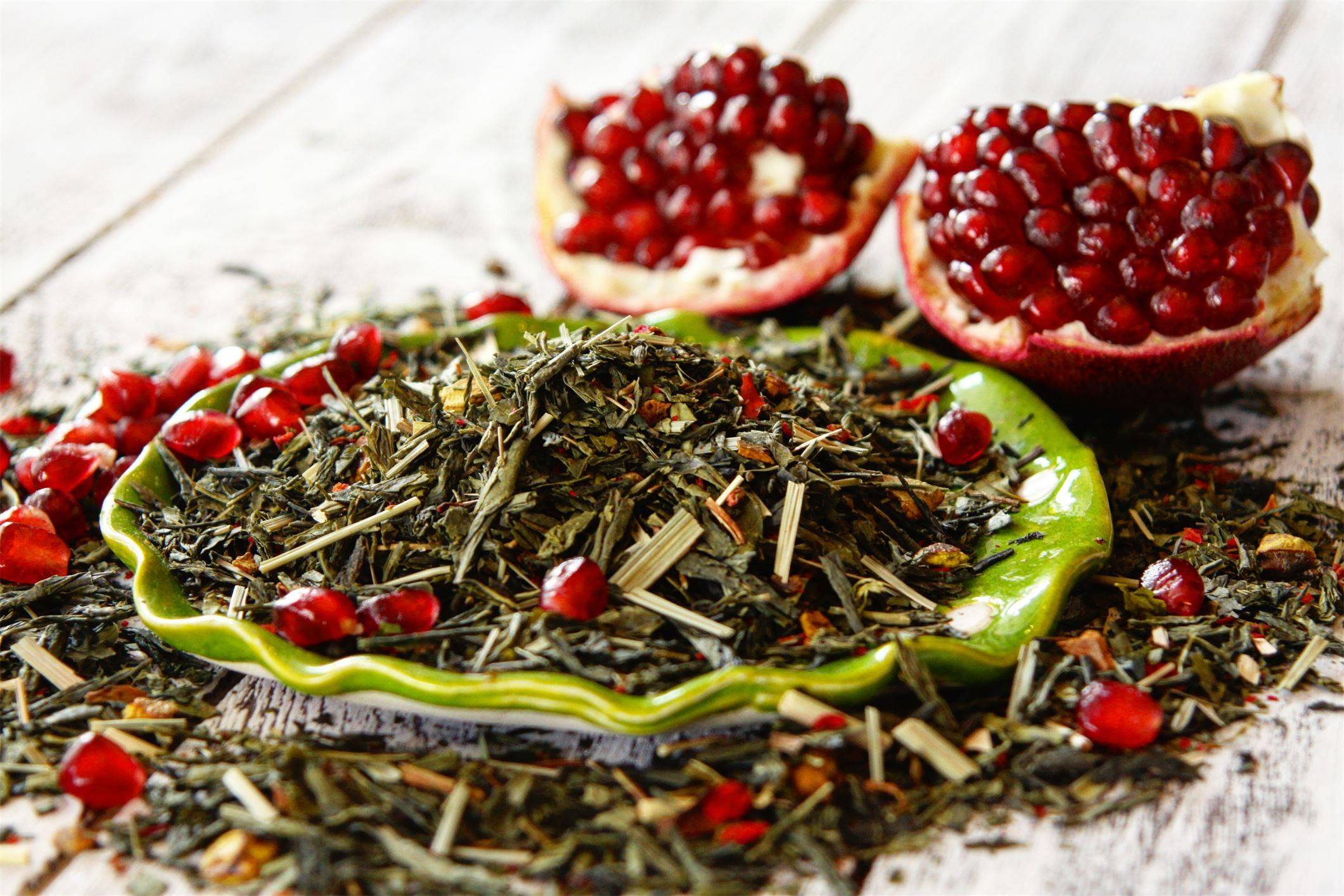 Гранатовый чай: польза и вред, как приготовить дома