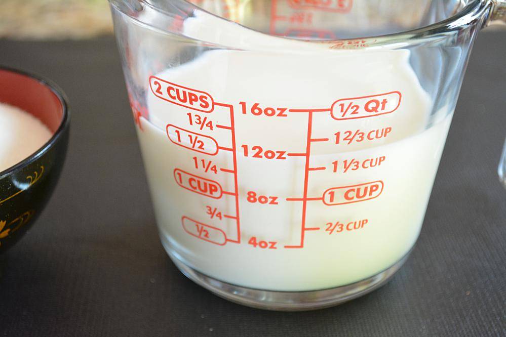 Молоко 50 грамм сколько. сколько грамм в одном миллилитре: формулы в помощь