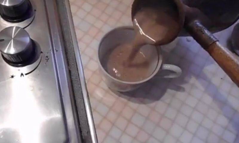 Как сварить кофе в турке с пенкой