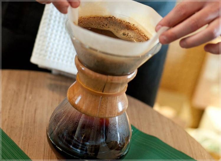 Как заварить кофе в кемексе?