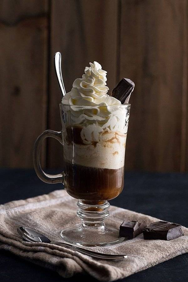 10 крутых рецептов холодного кофе с шоколадом, бананом, мороженым и не только