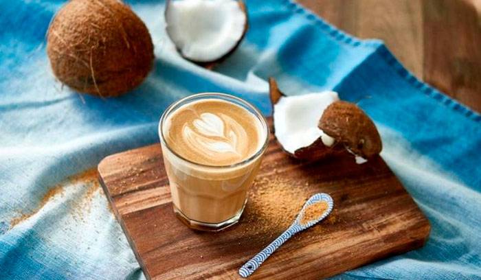 Кофе с кокосовым молоком: польза и вред