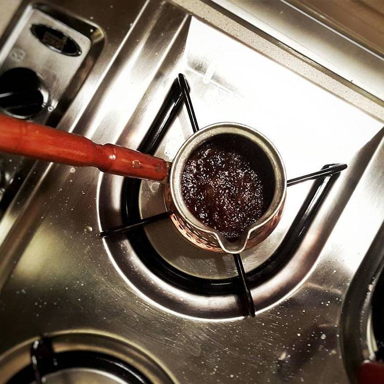 Как правильно варить кофе в кастрюле на плите