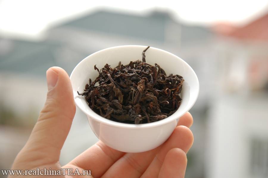 Китайский чай «большой красный халат» (да хун пао)
