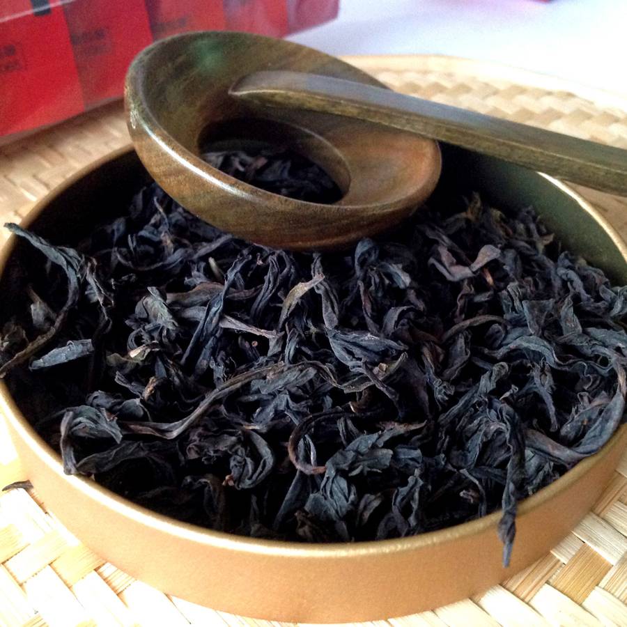 Чай да хун пао (большой красный халат): эффект, полезные свойства, как заваривать