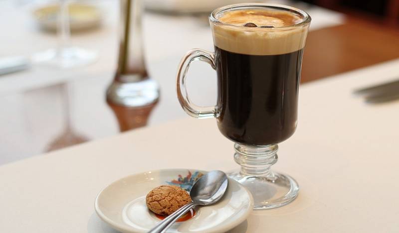 От эспрессо до колд брю: шпаргалка по кофейным напиткам - лайфхакер