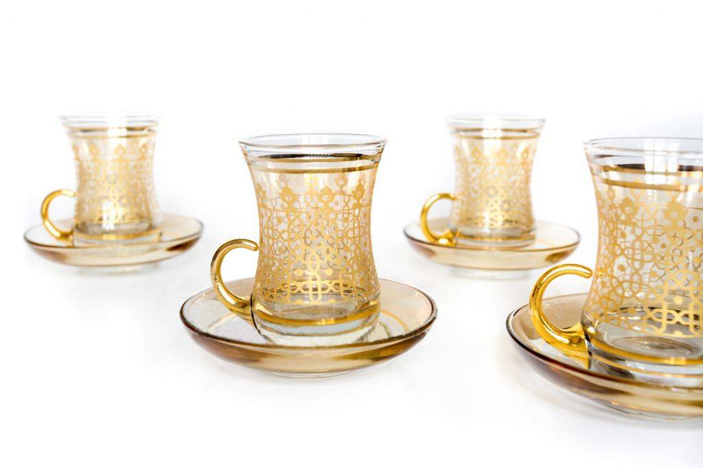 Турецкие чашки для чая (армуды)