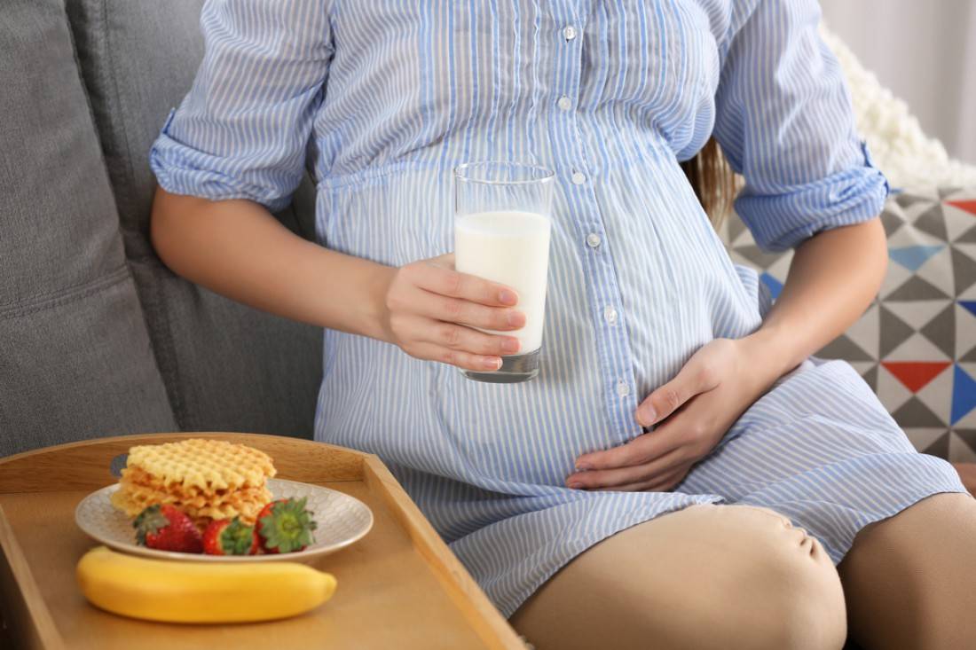 Чай каркаде во время беременности: польза, противопоказания