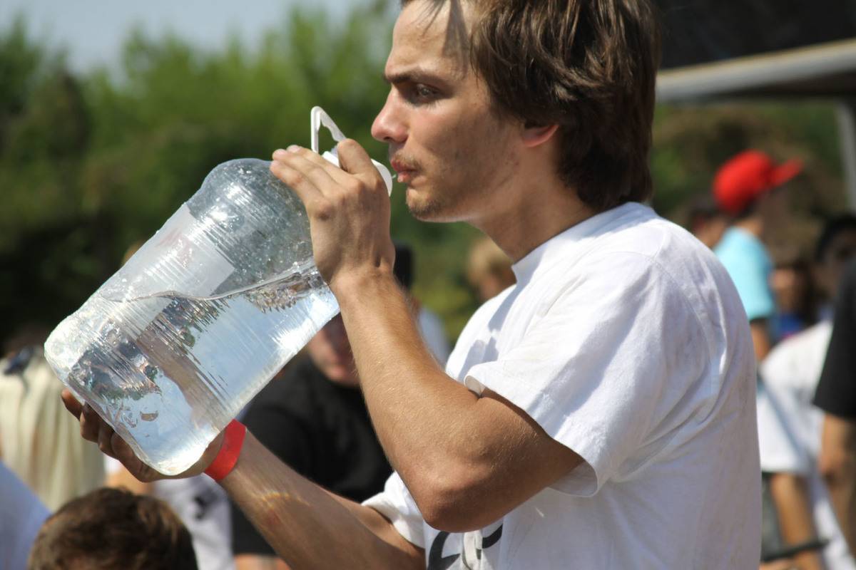 10 летних напитков, быстро утоляющих жажду - а вы что пьете в жару?
