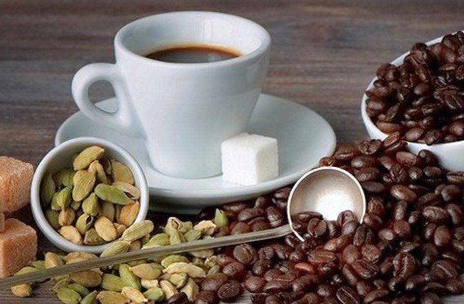 Кофе с кардамоном – полезные свойства, рецепты