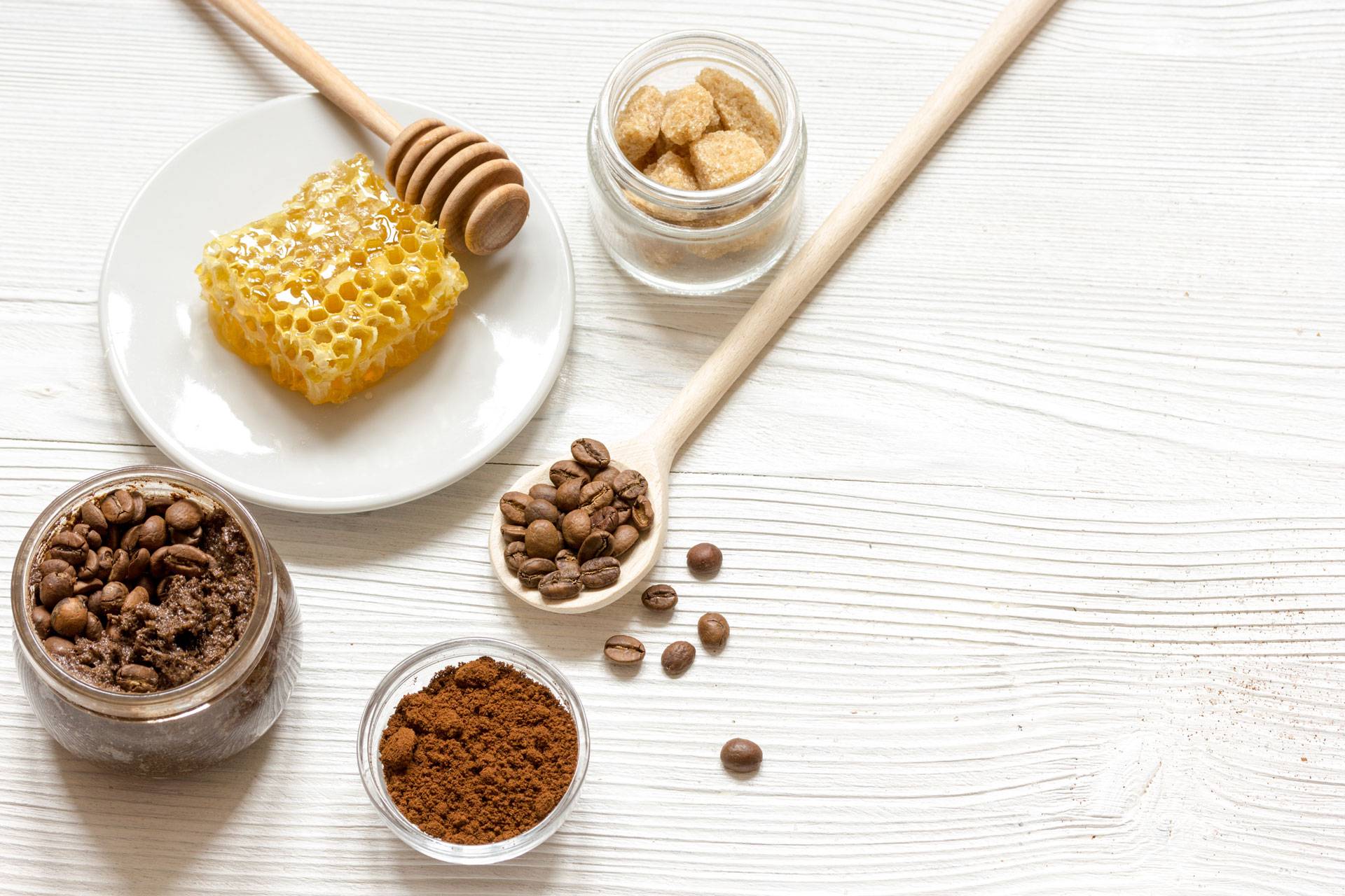 Обертывание с медом и кофе - рецепт процедуры в домашних условиях