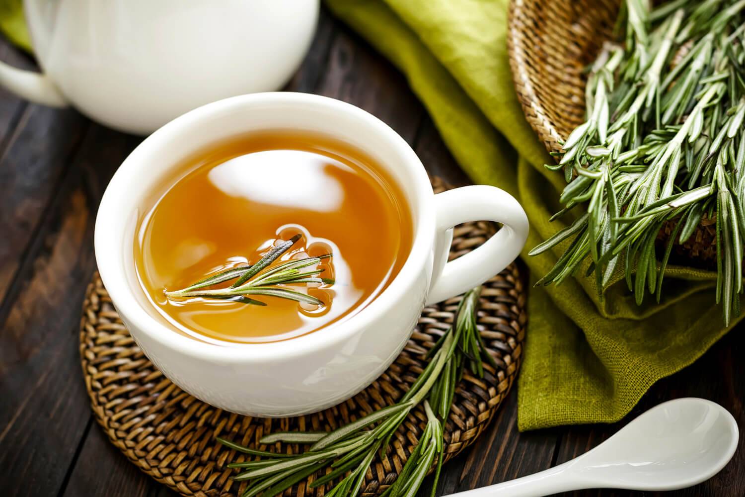 Чай и варенье их хвои: рецепты и лечебные свойства