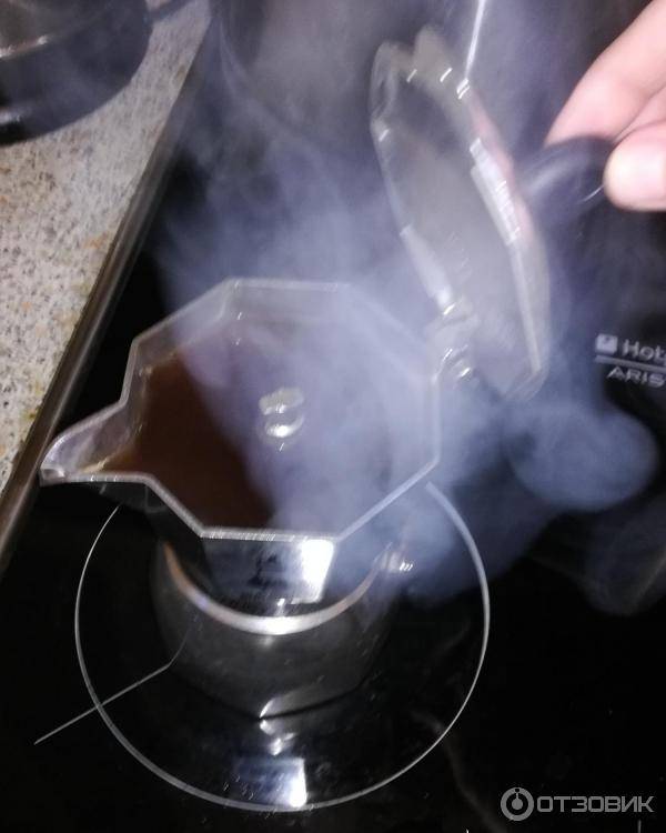 Почему кофе, заваренный холодным способом, лучше горячего кофе: 10 полезных свойств