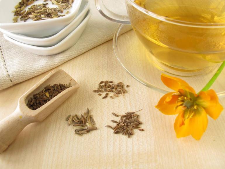 Чай из календулы — полезные свойства и вред, как заваривать