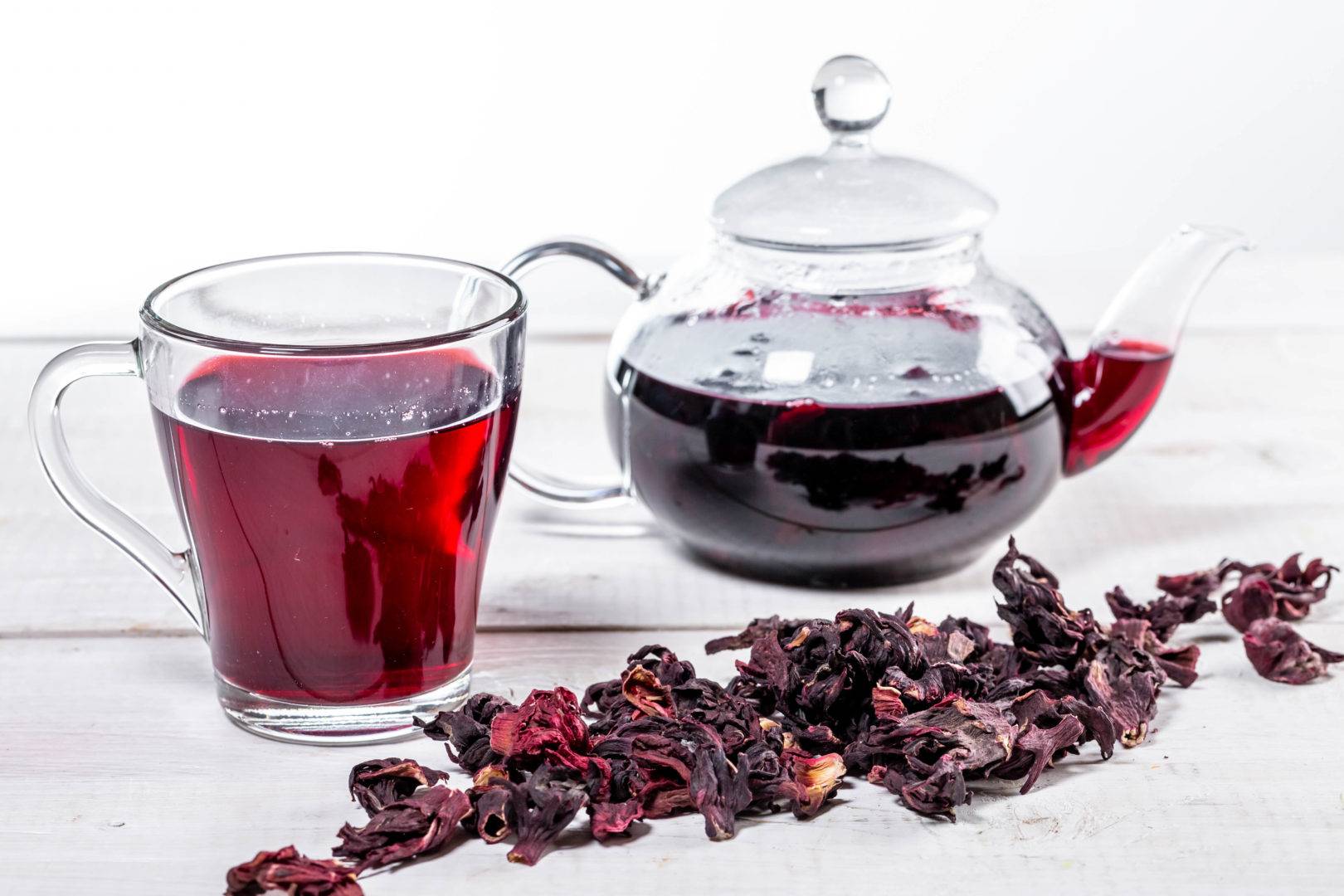 Чай каркаде: польза и вред для женщин и мужчин. отзывы об употреблении красного чая из суданской розы. польза и вред чая каркаде